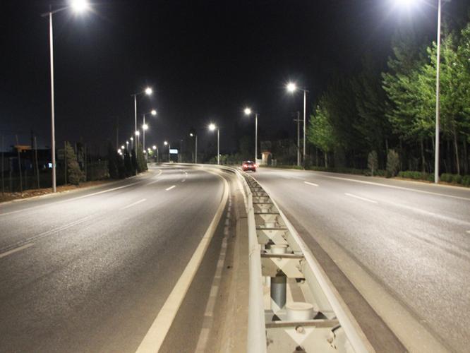 濟南章丘市章萊路照明工程案例_道路照明_案例展示_智慧照明_產(chǎn)品服務
